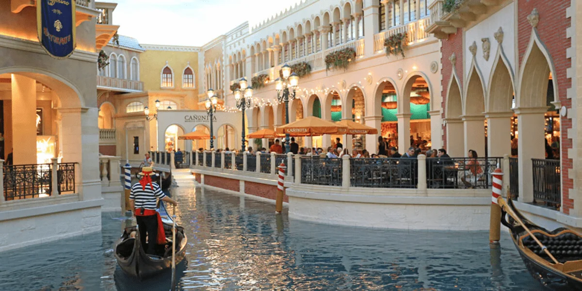 Las Vegas 2-min.webp